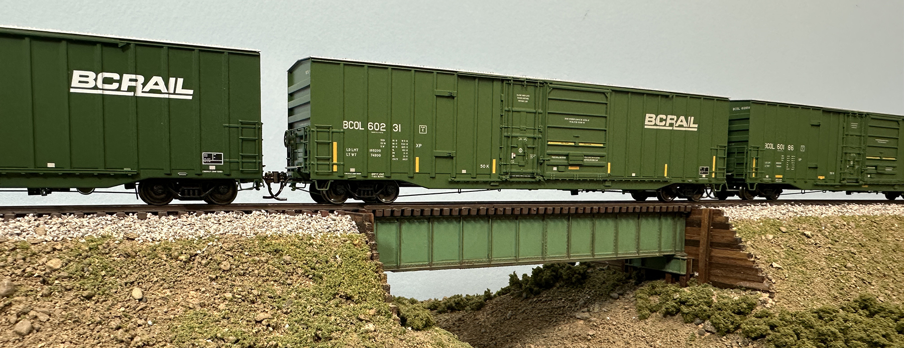 H0 Trenton Works 6637 cuft Boxcars